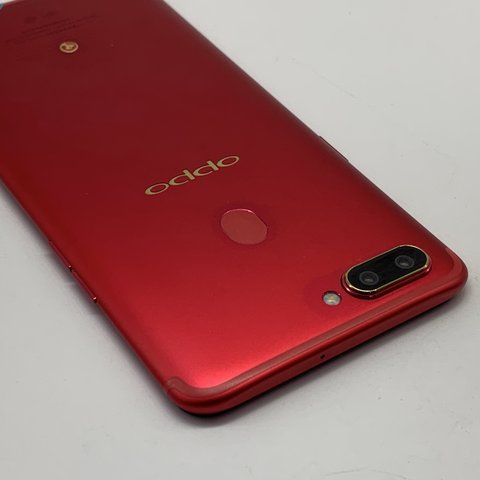 官方质检8成新及以下 全网通 红色 64g 国行 oppo r11s