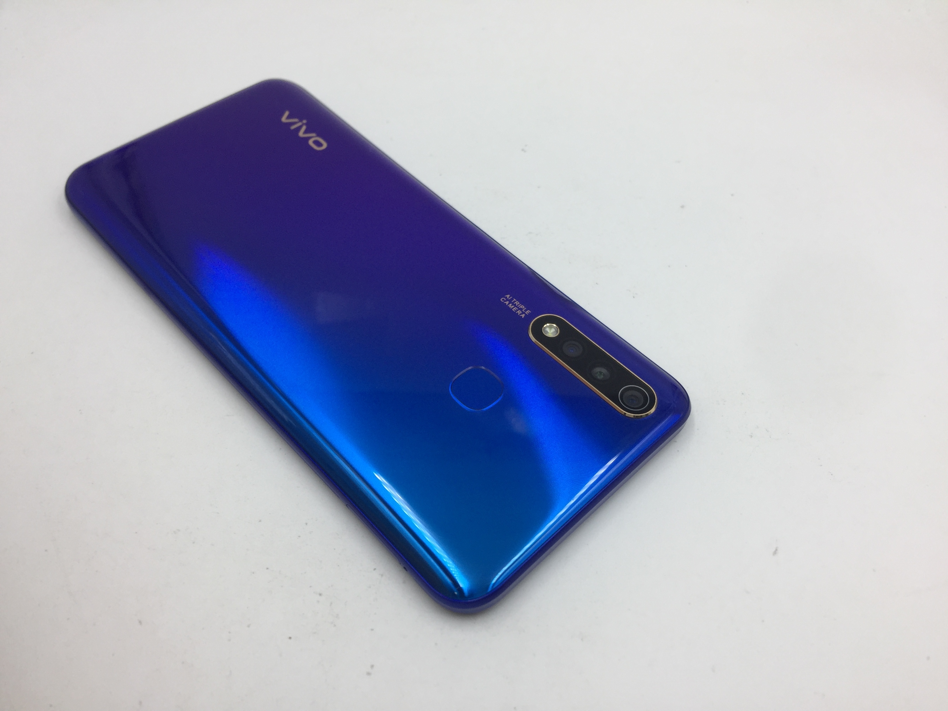 官方质检9成新 全网通 晶石蓝 6g/128g 国行 vivo y5s