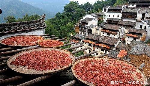 吃辣吃得很厉害