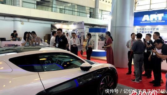 汽车智能技术发展方面