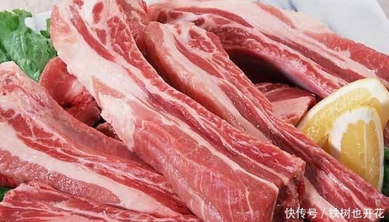 进口猪肉的市场上的猪肉价格