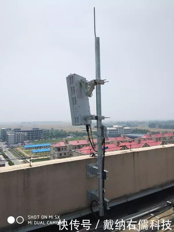 智慧杆是基站吗