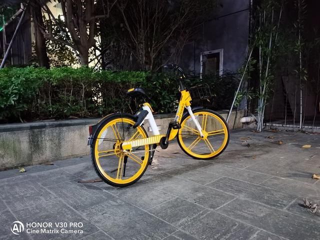 荣耀20pro与v30拍照