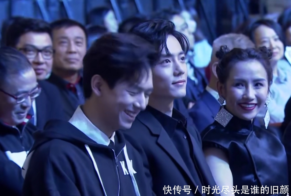 张艺兴王一博同台