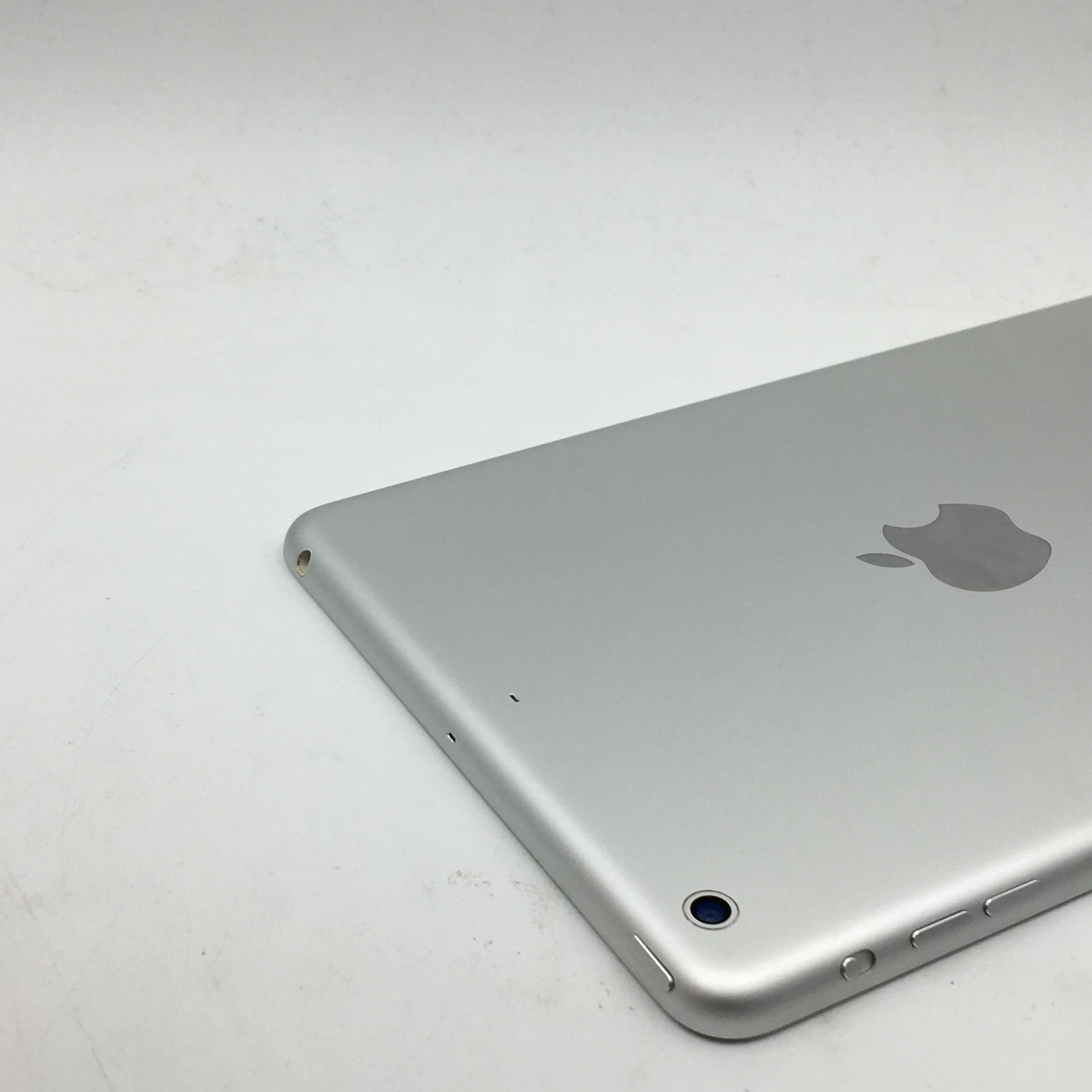 官方质检9成新 16g wifi版 国行 银色 苹果 ipad mini 2