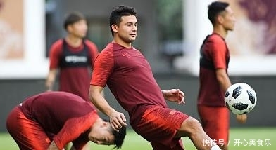 国足教练怎么了