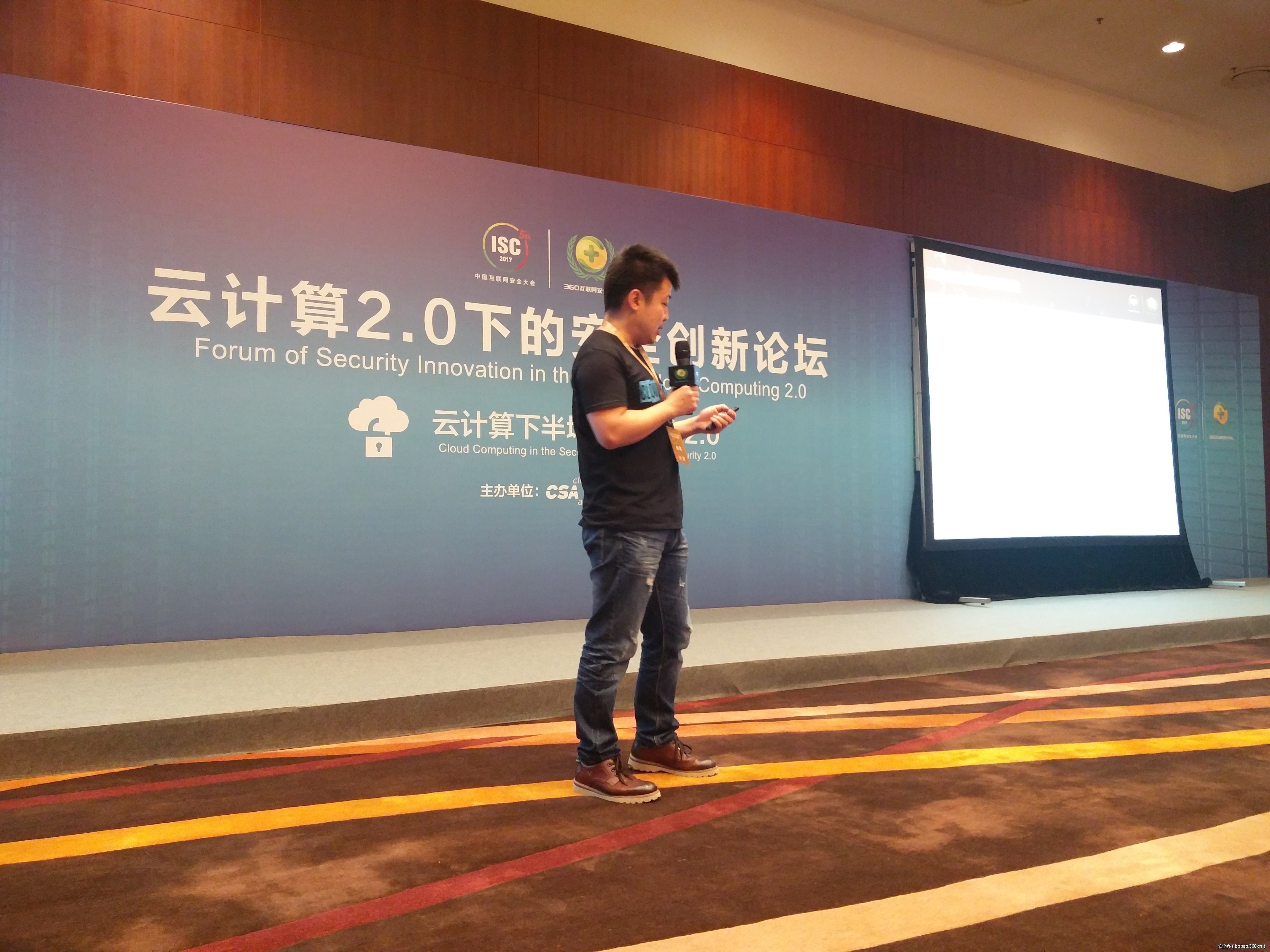 t01c0f15fc41280e2d4.jpg http://p8.qhimg.com/t01c0f15fc41280e2d4.jpg