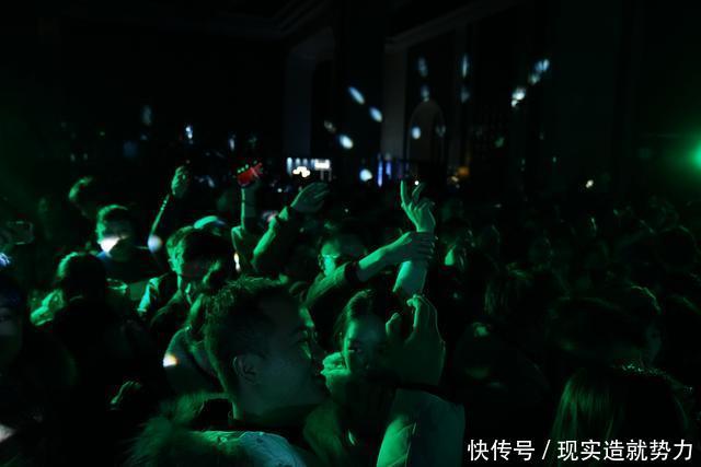 中国跨年是什么时候