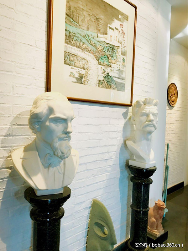 t01b75ce564dd60792b.jpg http://p5.qhimg.com/t01b75ce564dd60792b.jpg