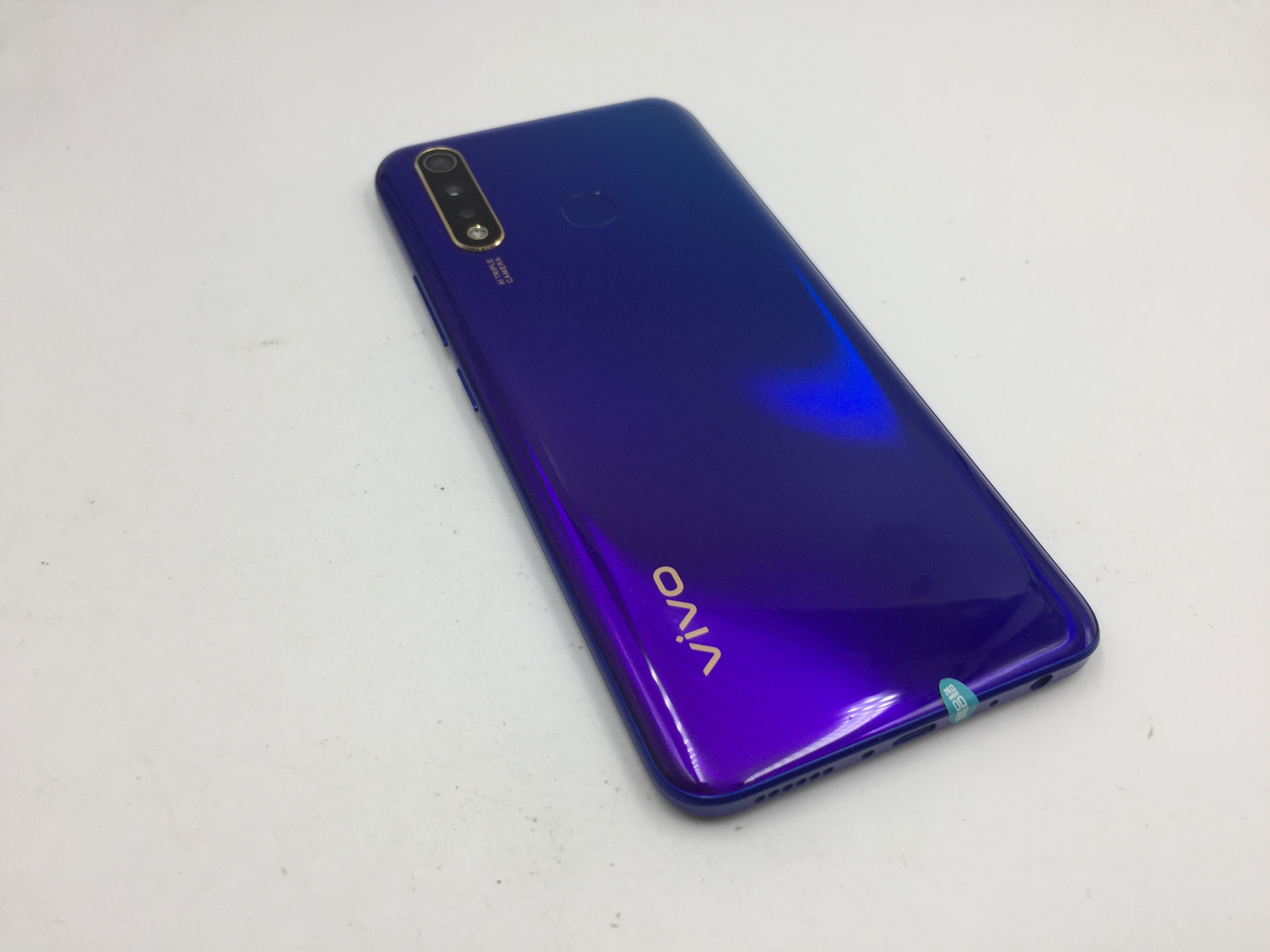 官方质检8成新及以下 全网通 晶石蓝 6g/128g 国行 vivo y5s