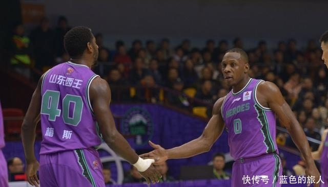 哈德森向全队道歉