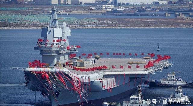 中国首艘航空母舰时间