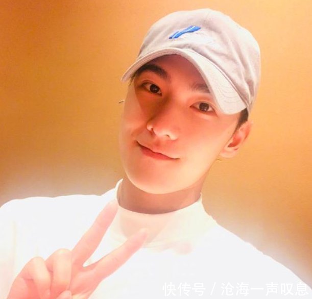 王一博回应旧照